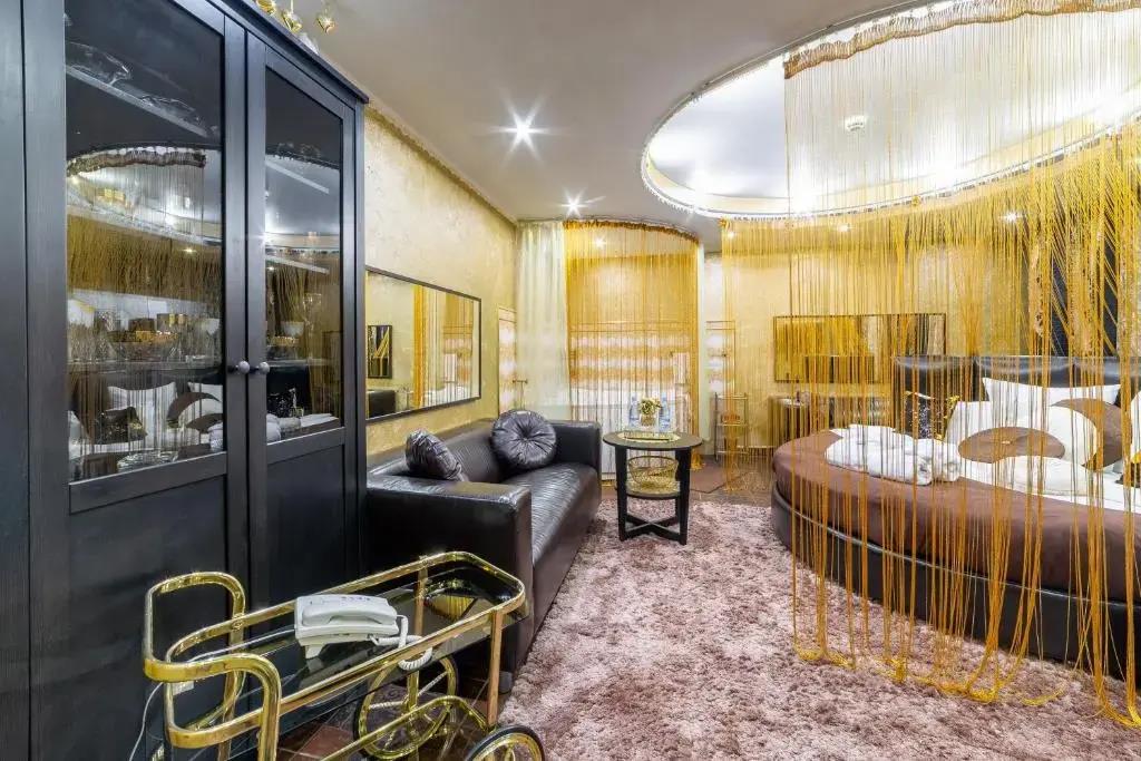 Bomond Hotel on Leninsky prospect 3*