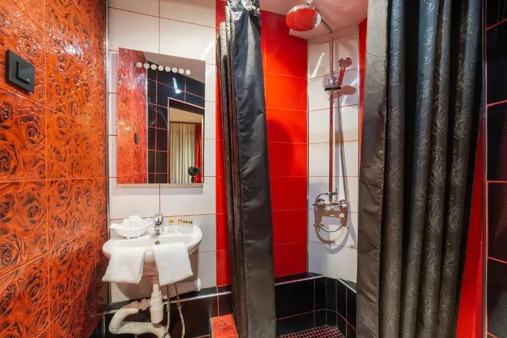Bomond Hotel on Leninsky prospect 3*