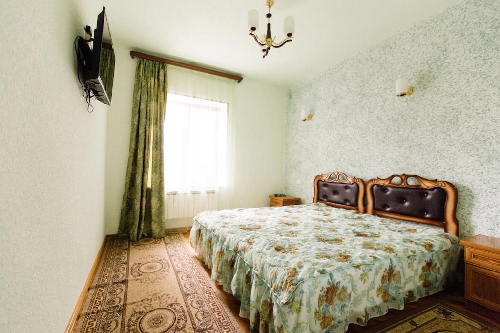 Avagyns Hotel and restaurant 3*