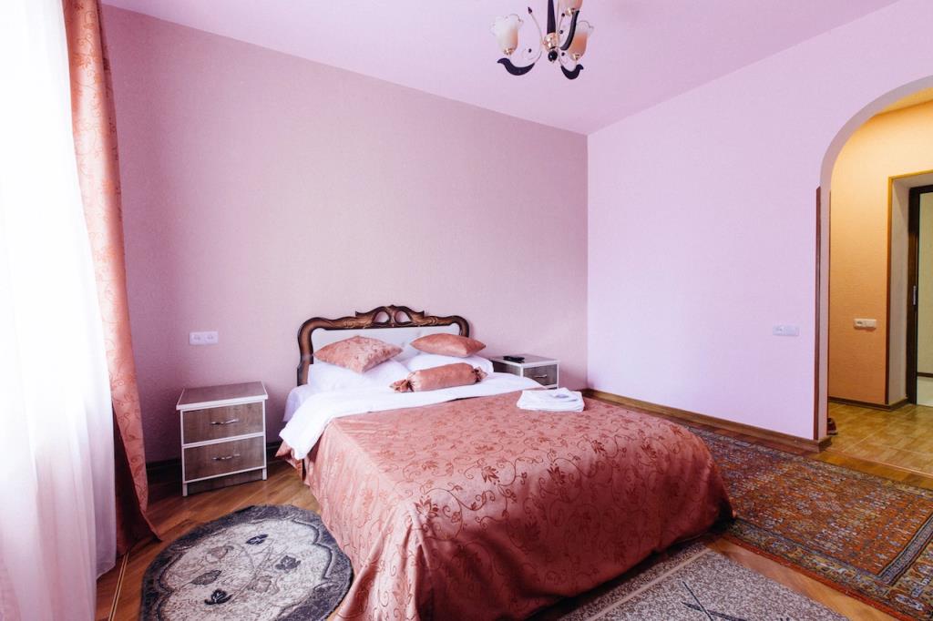 Avagyns Hotel and restaurant 3*