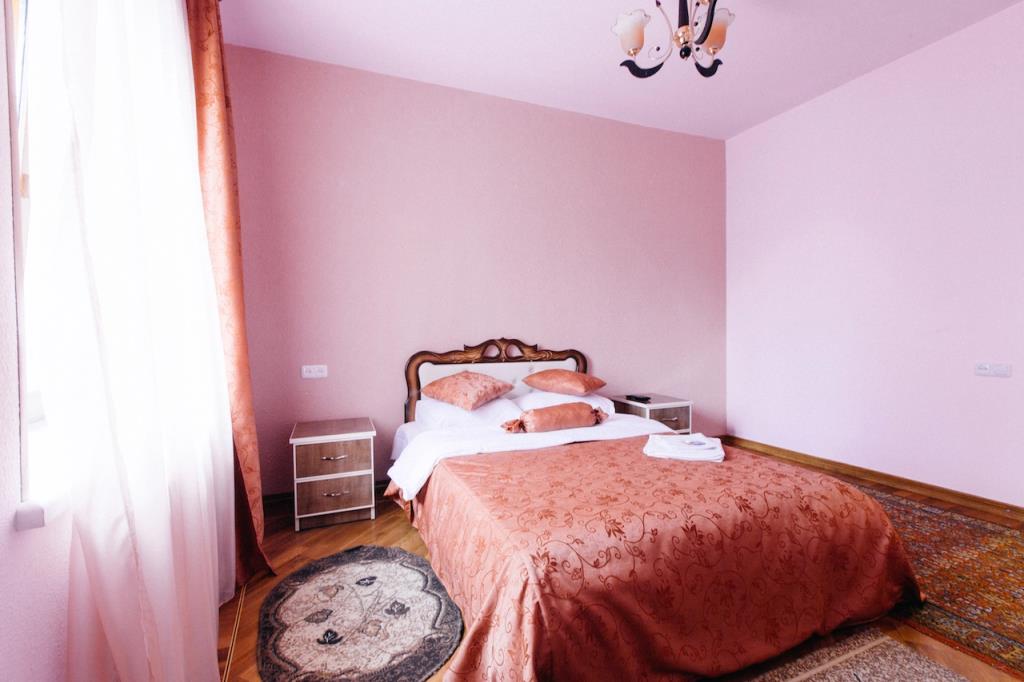 Avagyns Hotel and restaurant 3*