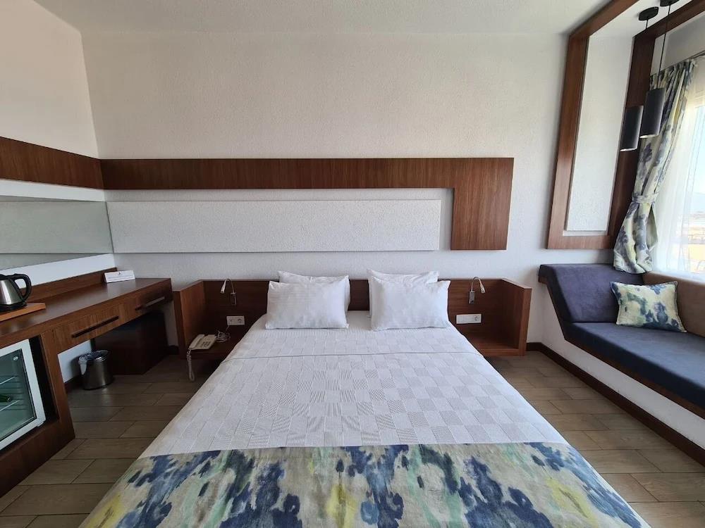Karakas Hotel 0*