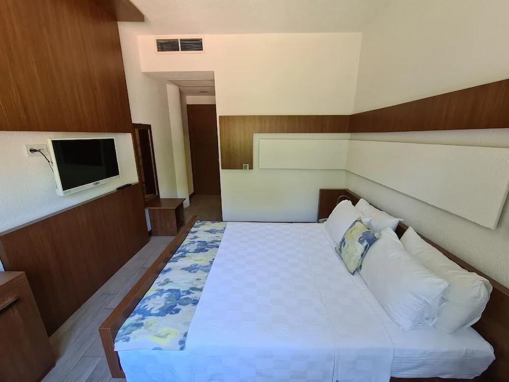 Karakas Hotel 0*