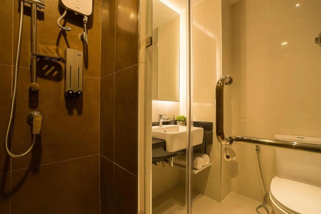 Aim House Bangkok Hotel 3*