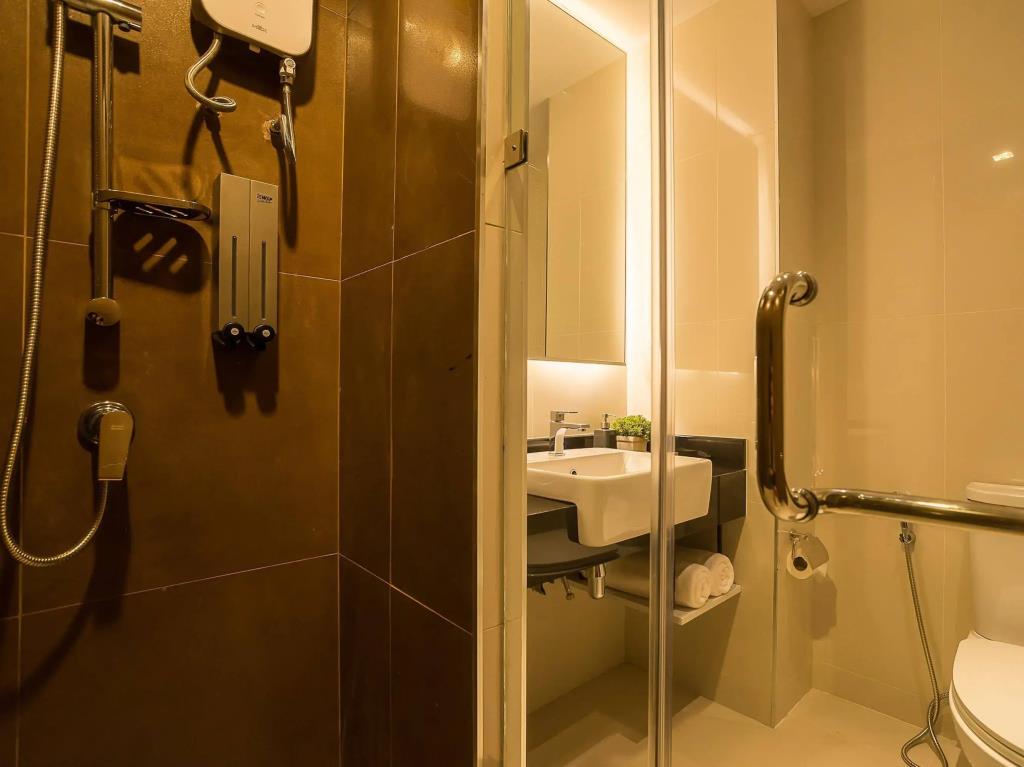 Aim House Bangkok Hotel 3*