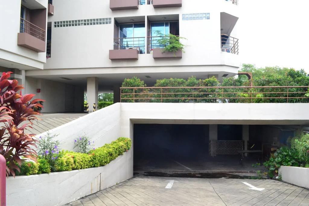 Sky Place Serviced Apartment 0*