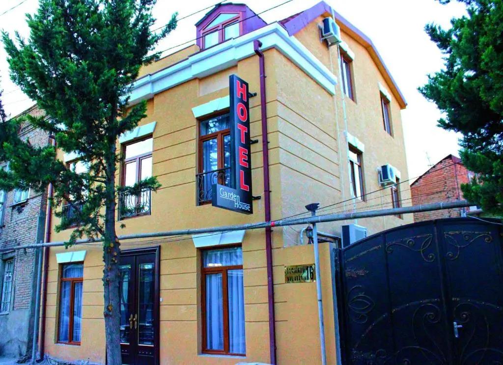 Hotel Garden House 3*