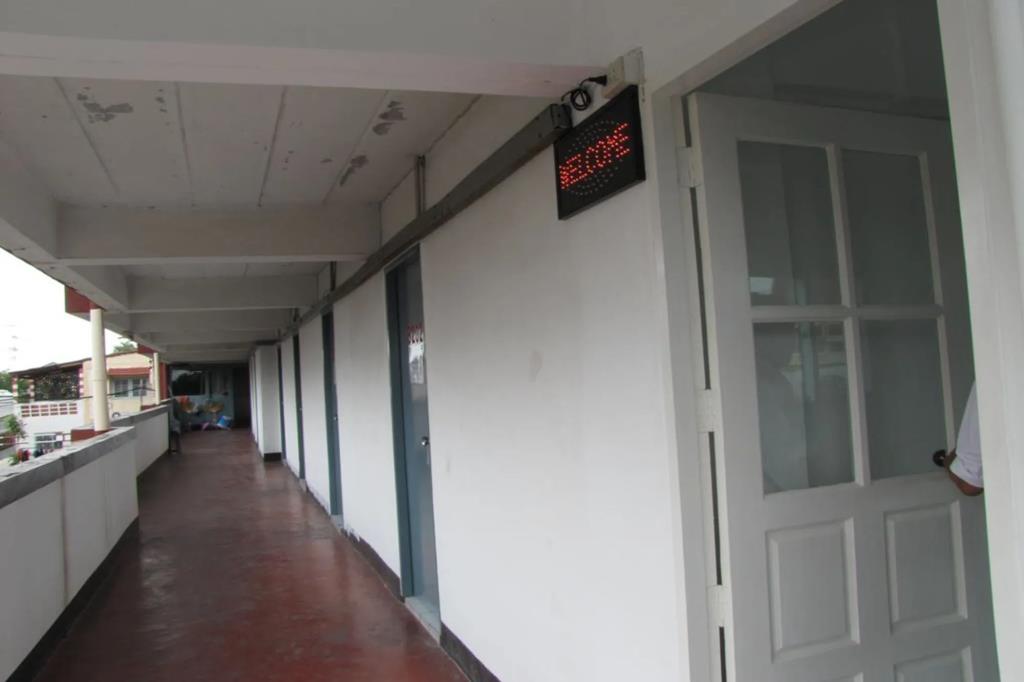 NR Guesthouse 2*