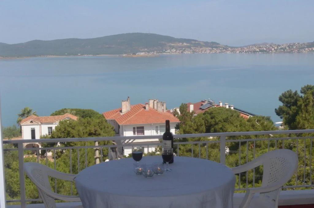 Tunc Otel 0*