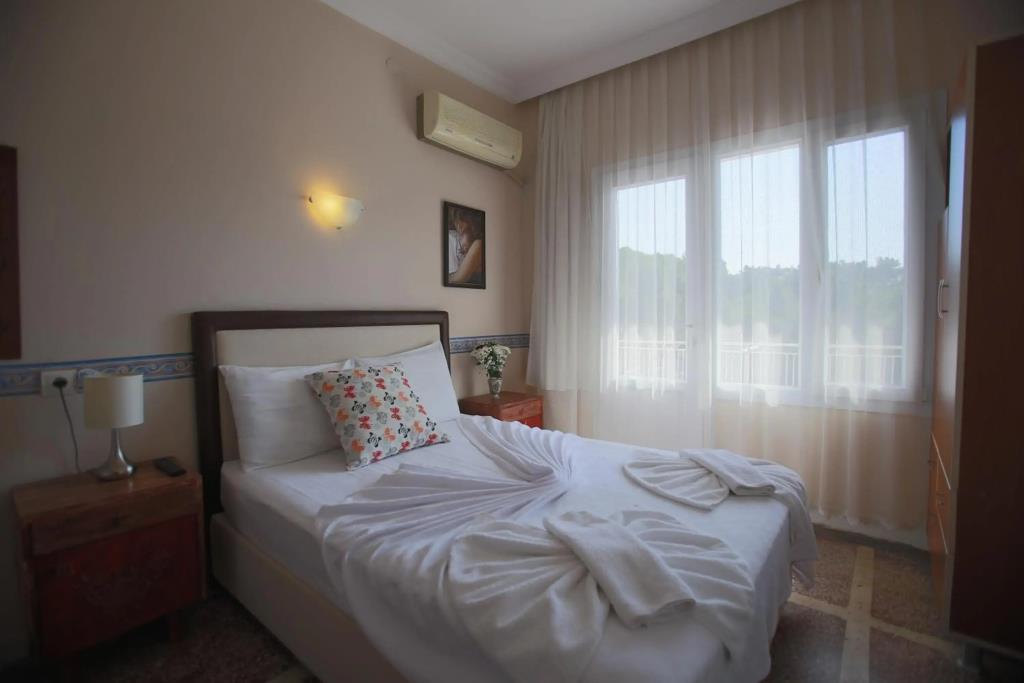 Tunc Otel 0*