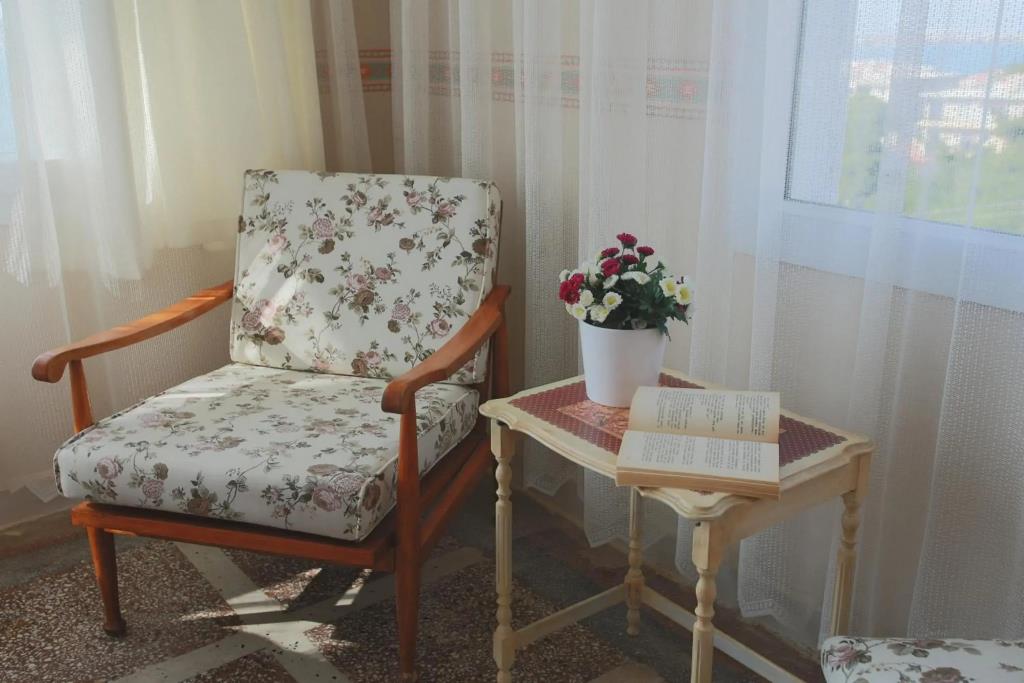 Tunc Otel 0*