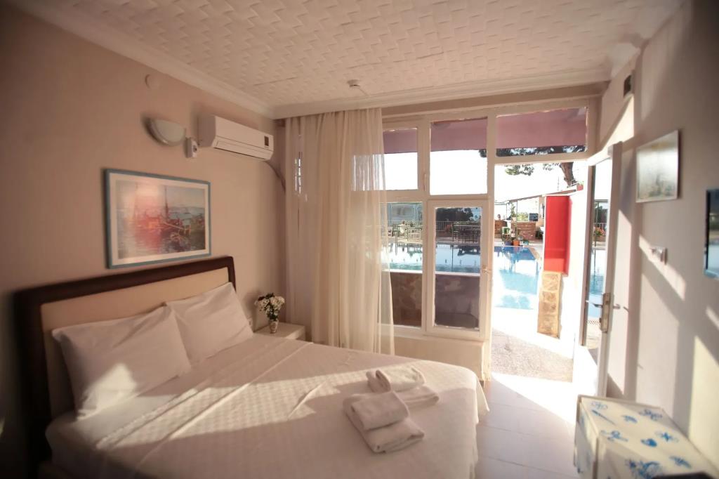 Tunc Otel 0*