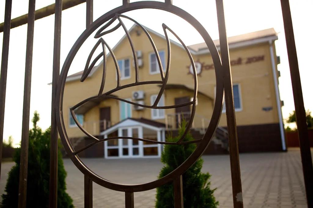 Brig Hotel 0*