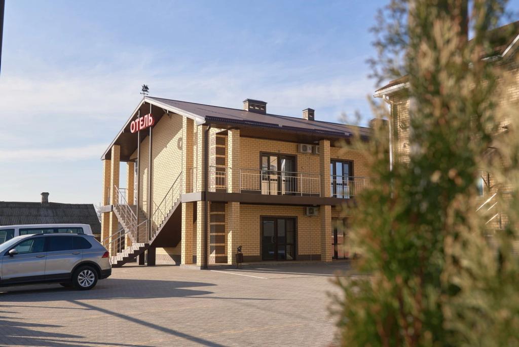 Brig Hotel 0*