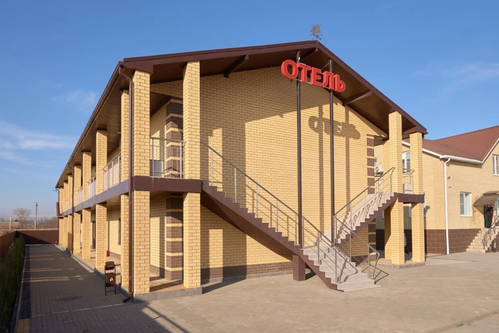 Brig Hotel 0*