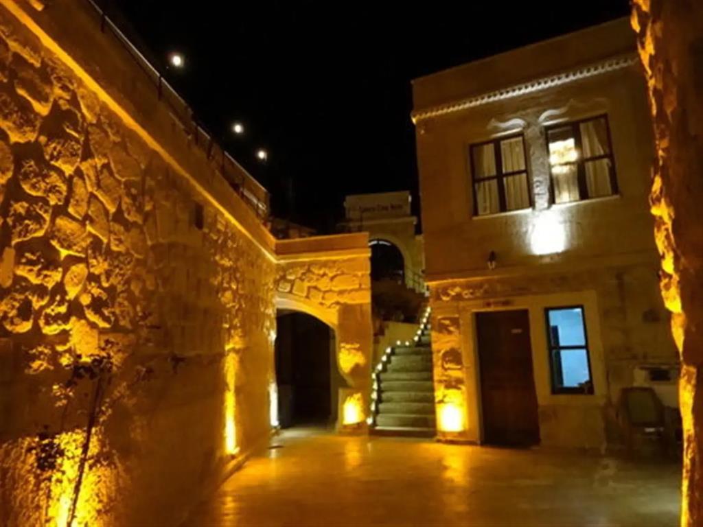 Emit Cave Hotel 0*