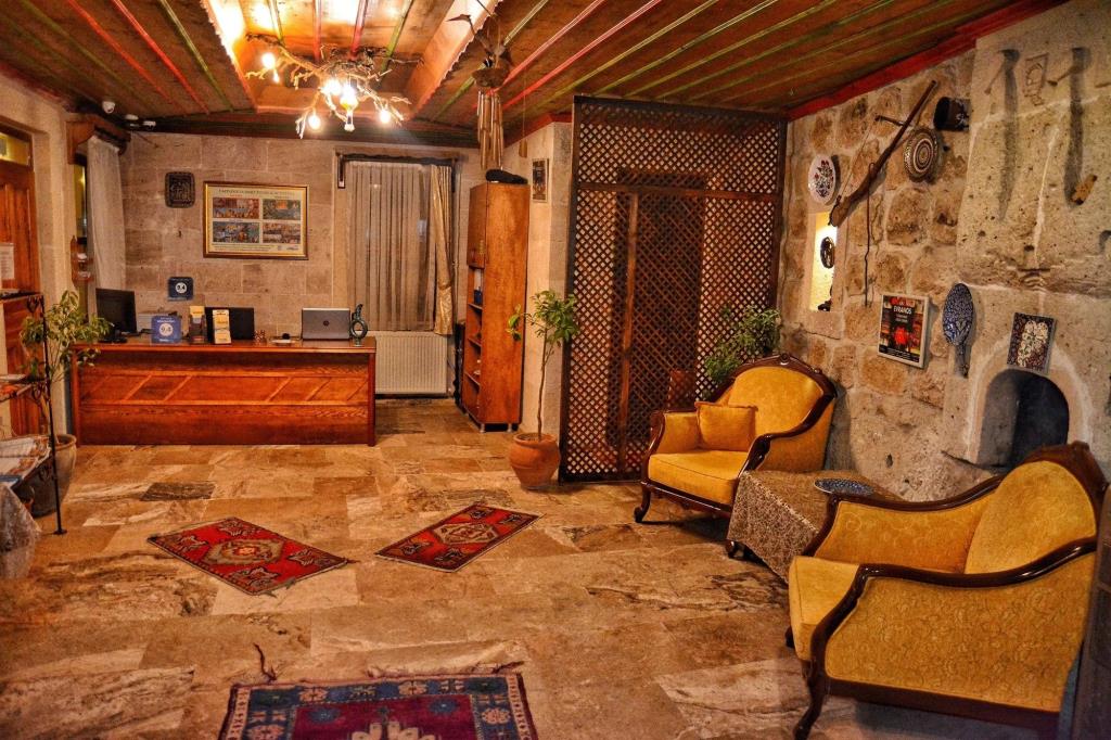 Emit Cave Hotel 0*