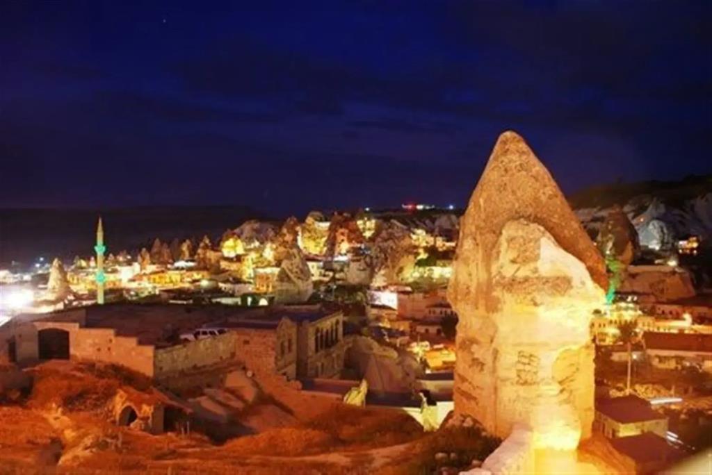 Emit Cave Hotel 0*