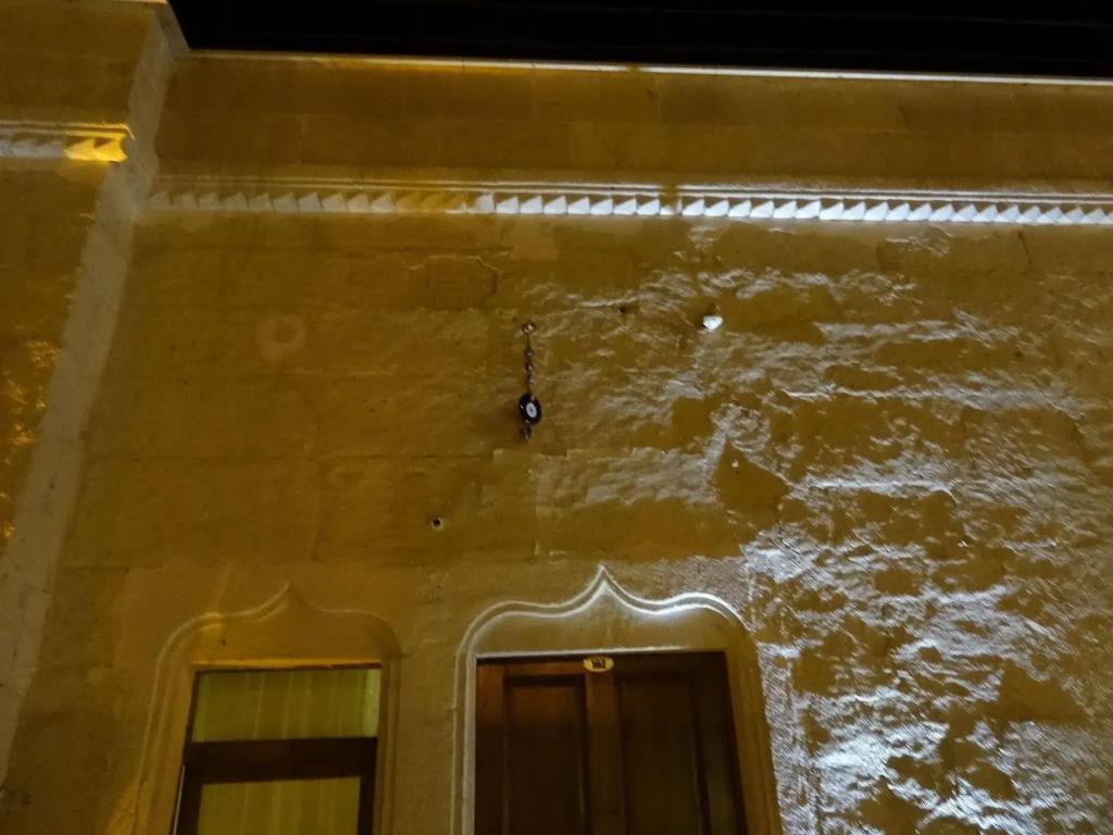 Emit Cave Hotel 0*