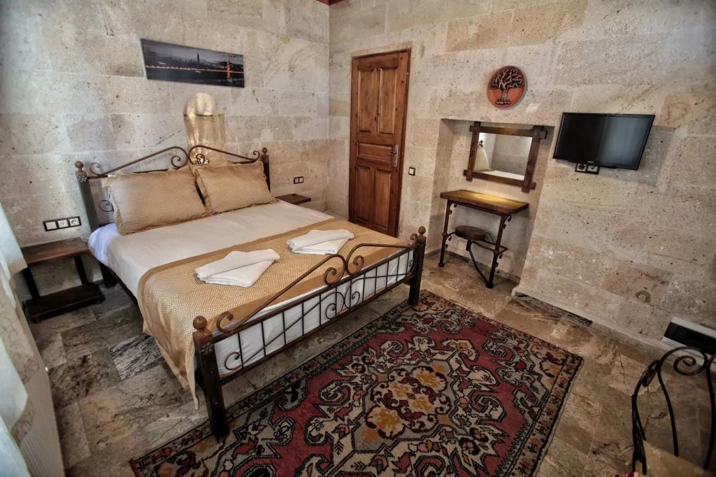 Emit Cave Hotel 0*