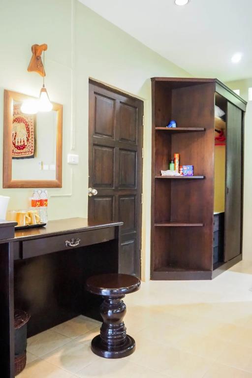 Lanta Castaway Beach Resort 3*