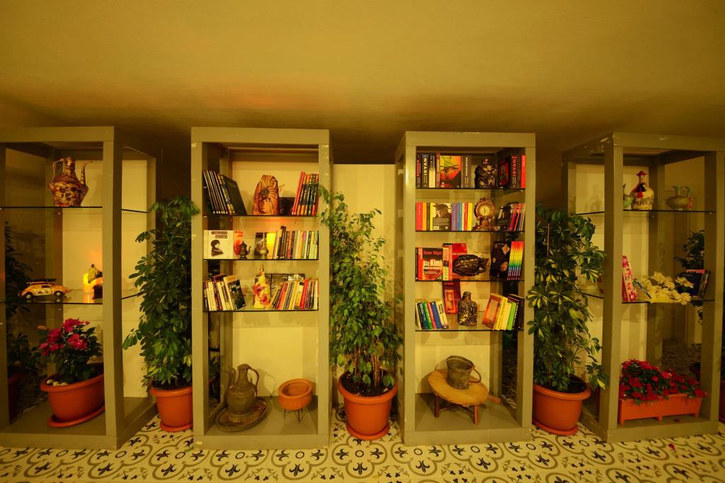Neruda Hotel 0*