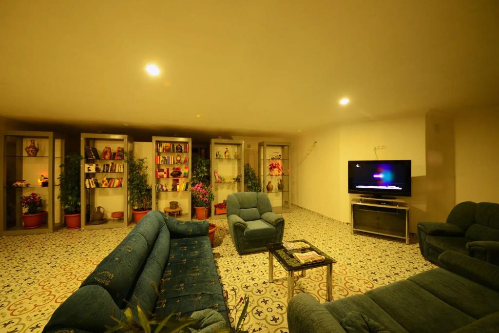 Neruda Hotel 0*