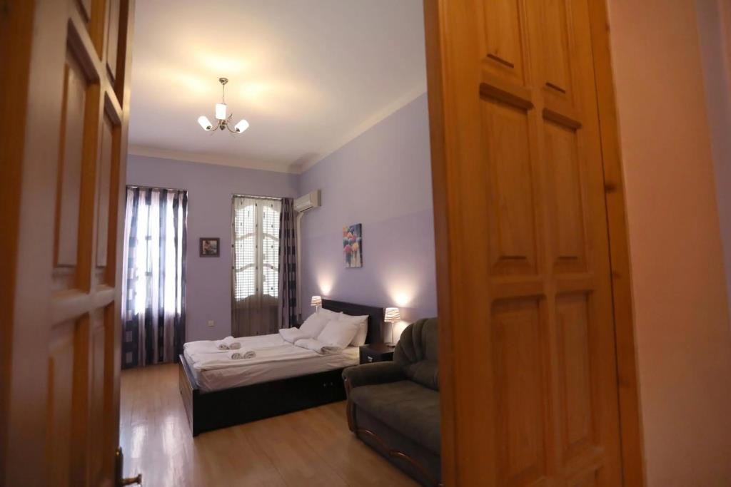 David's Apartment 0*