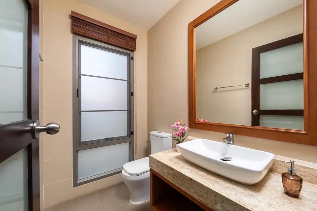 Nai Harn Pool Villa Bond, Villa 0*