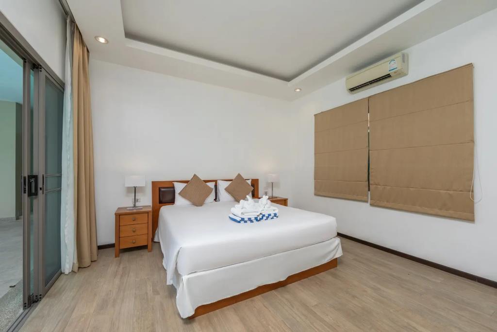 Nai Harn Pool Villa Bond, Villa 0*