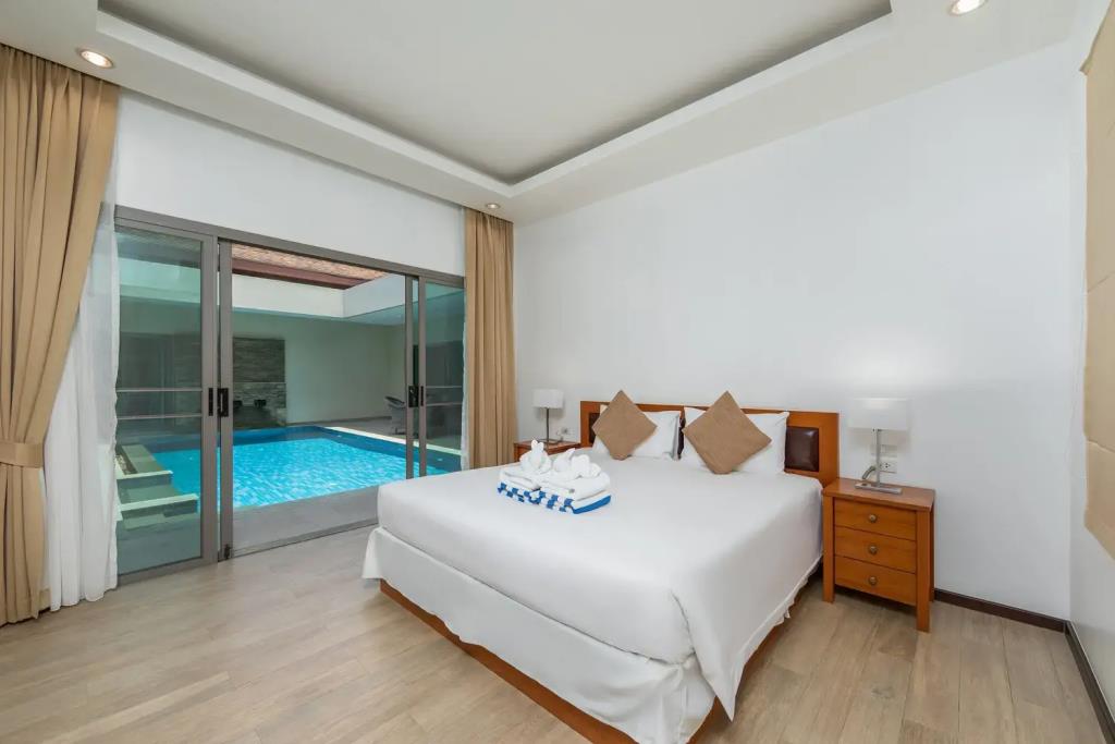 Nai Harn Pool Villa Bond, Villa 0*