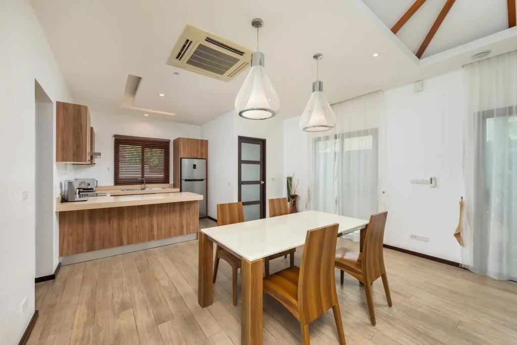 Nai Harn Pool Villa Bond, Villa 0*