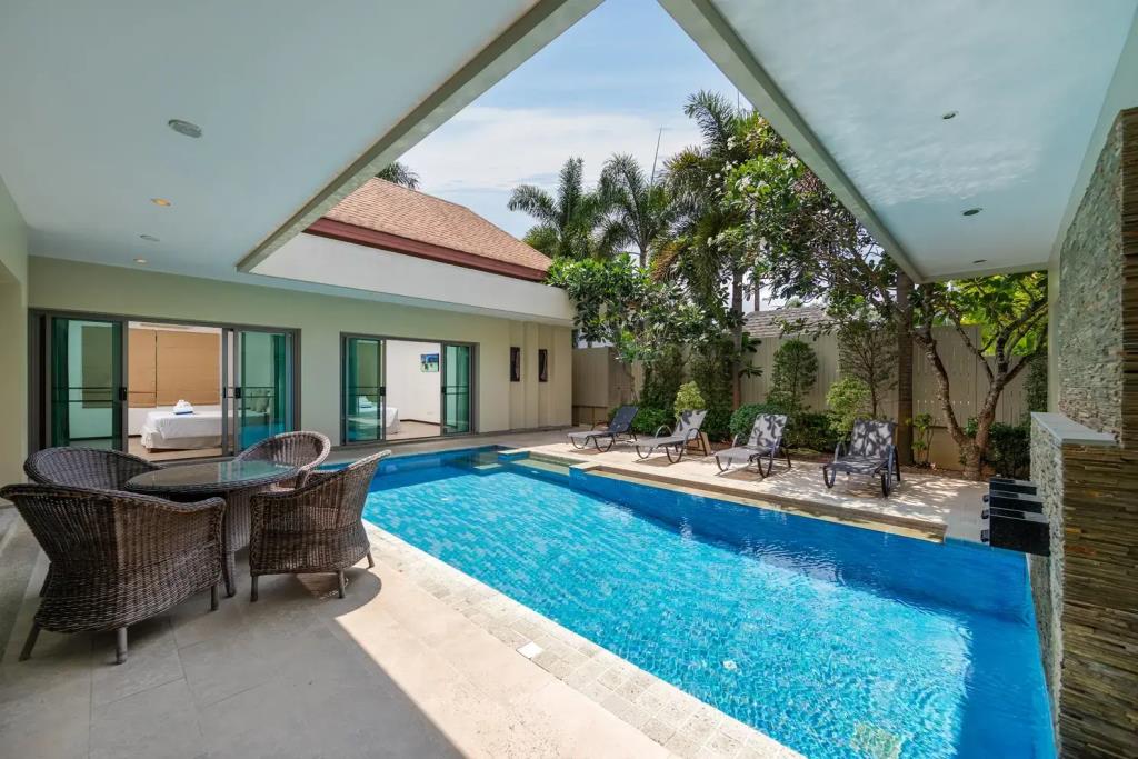 Nai Harn Pool Villa Bond, Villa 0*