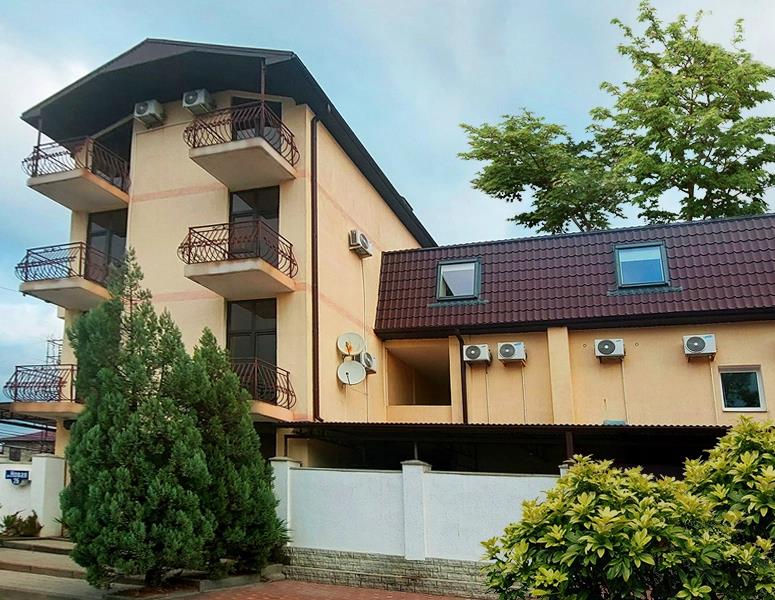 Briz Hotel 0*