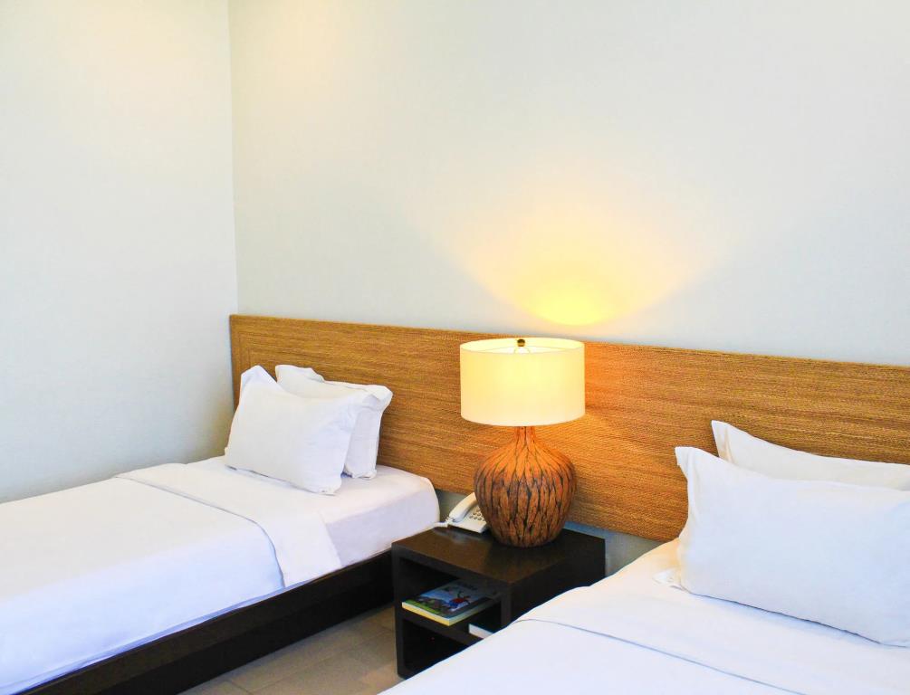 Azia Suites and Residences 3*