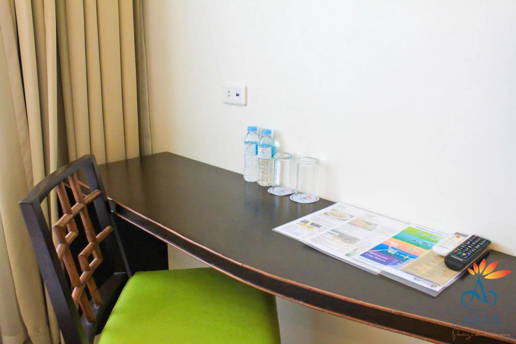 Azia Suites and Residences 3*