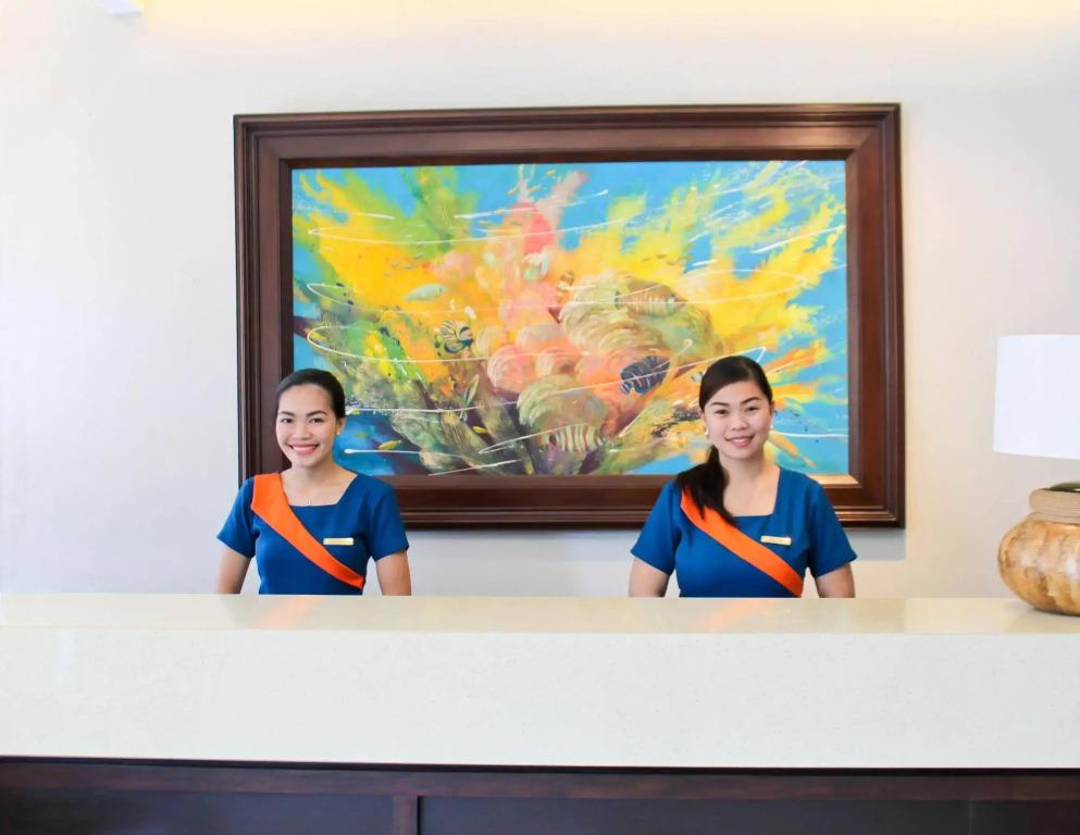 Azia Suites and Residences 3*