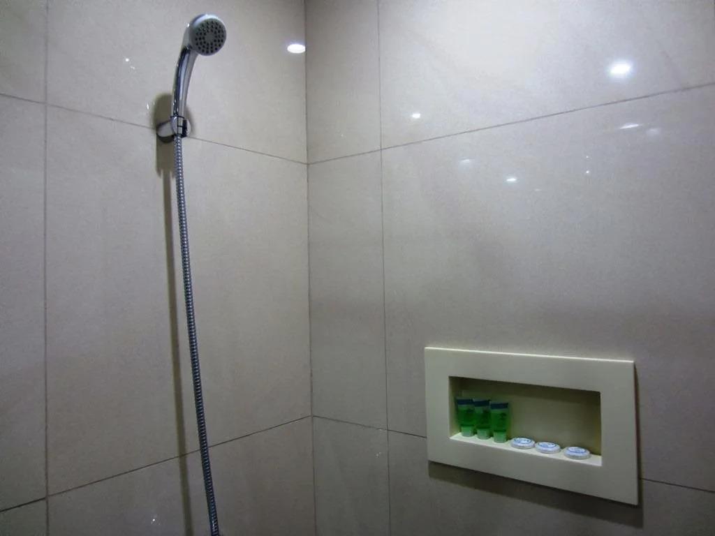 Azia Suites and Residences 3*