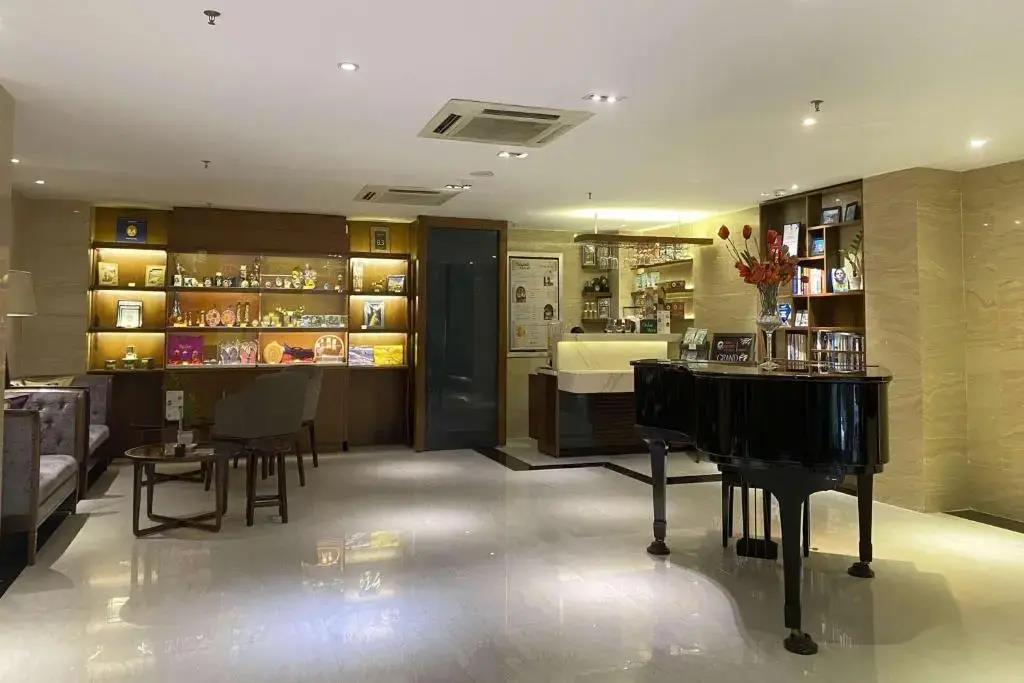 Adora Mira Hotel 4*
