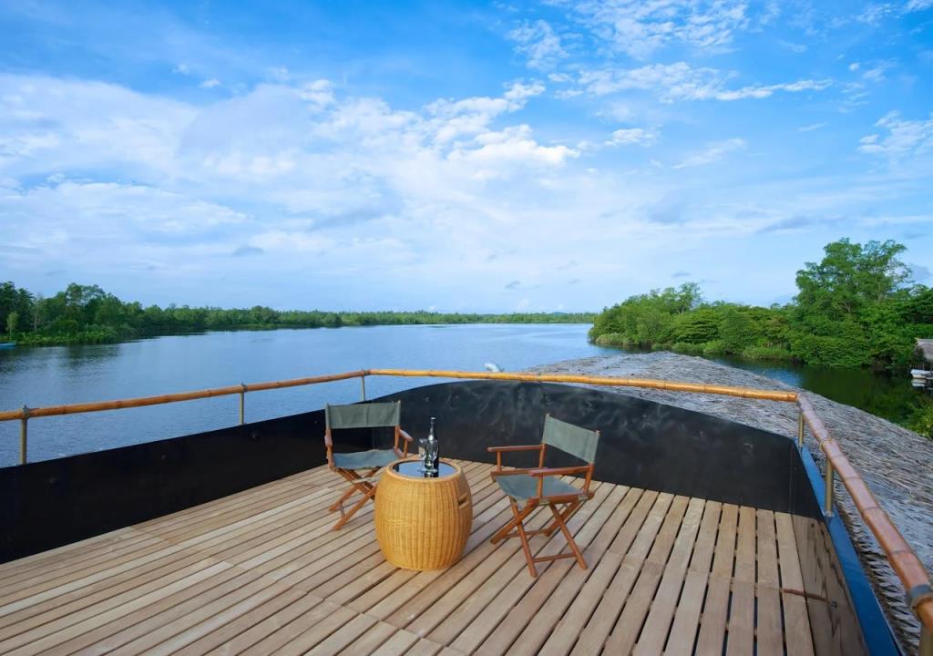 Yathra Houseboat 4*