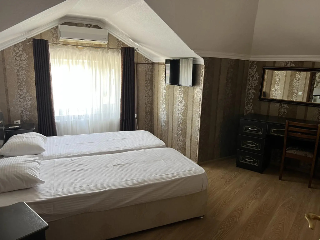 5 Seasons Mini-Hotel 0*