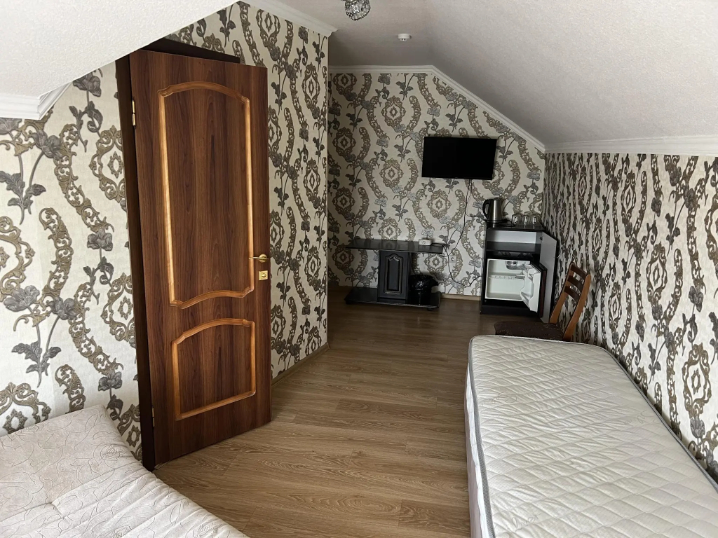 5 Seasons Mini-Hotel 0*