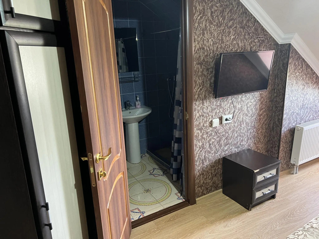 5 Seasons Mini-Hotel 0*