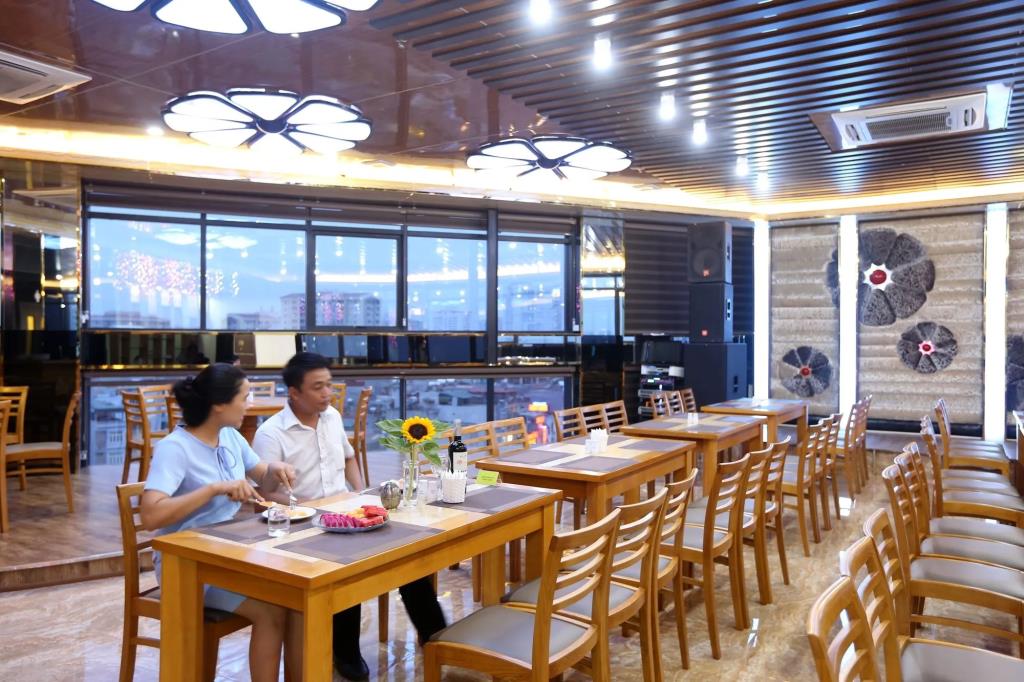 Au Viet Hotel 3*