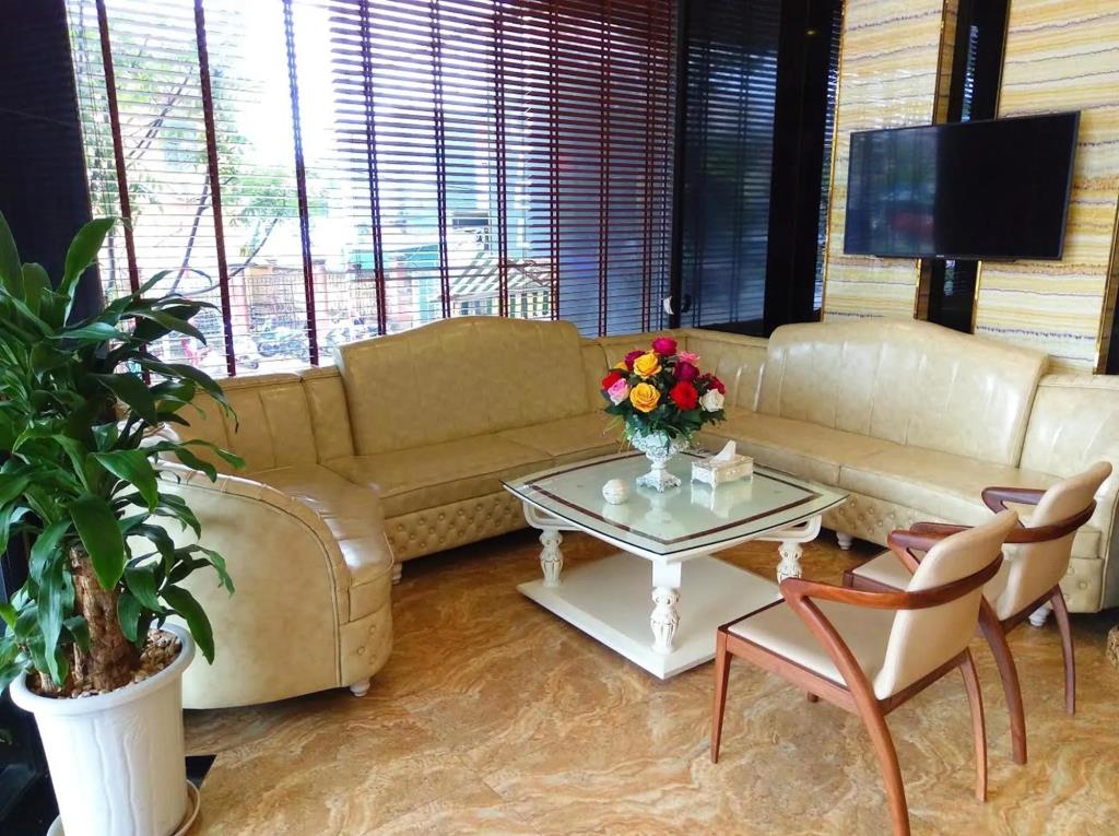 Au Viet Hotel 3*