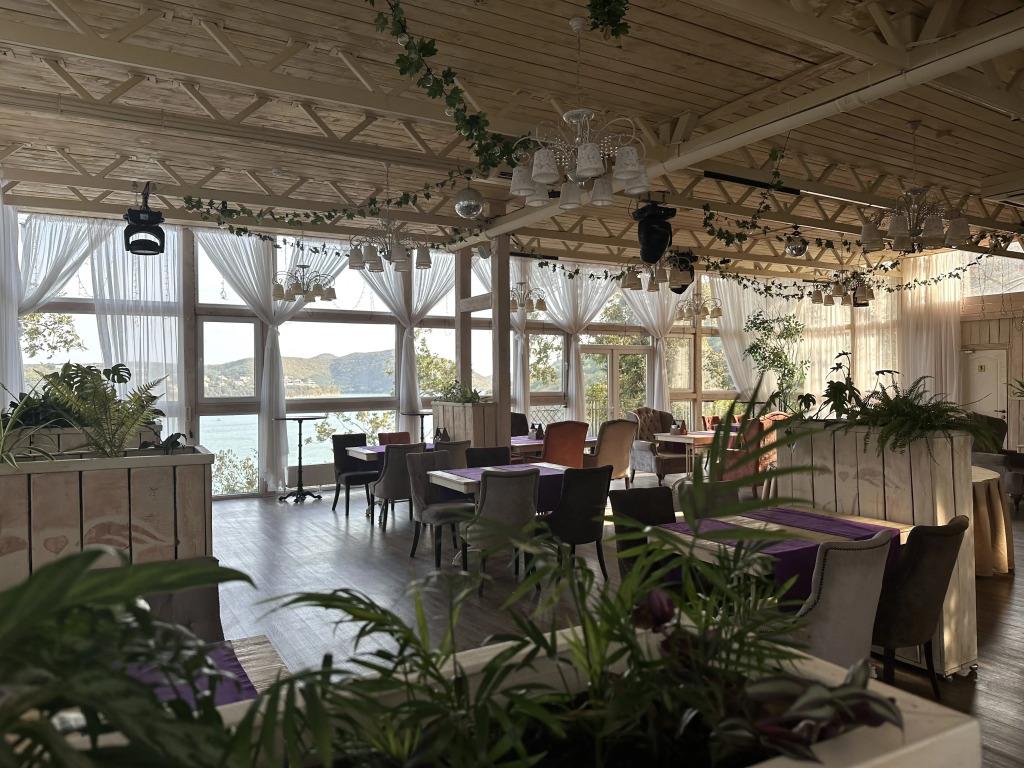Kryilya Hotel 0*