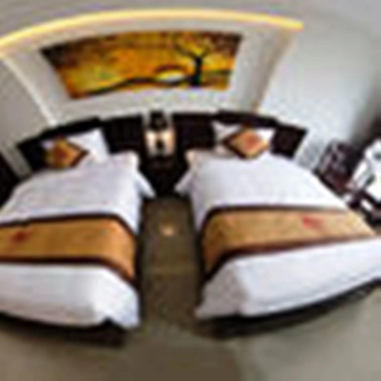 Hoa Phong Hotel 3*