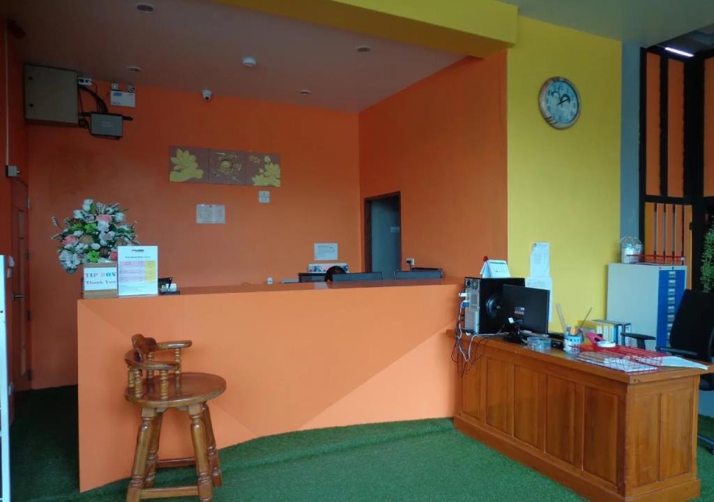 First & Frang Hotel 2*