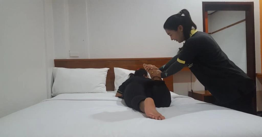 First & Frang Hotel 2*