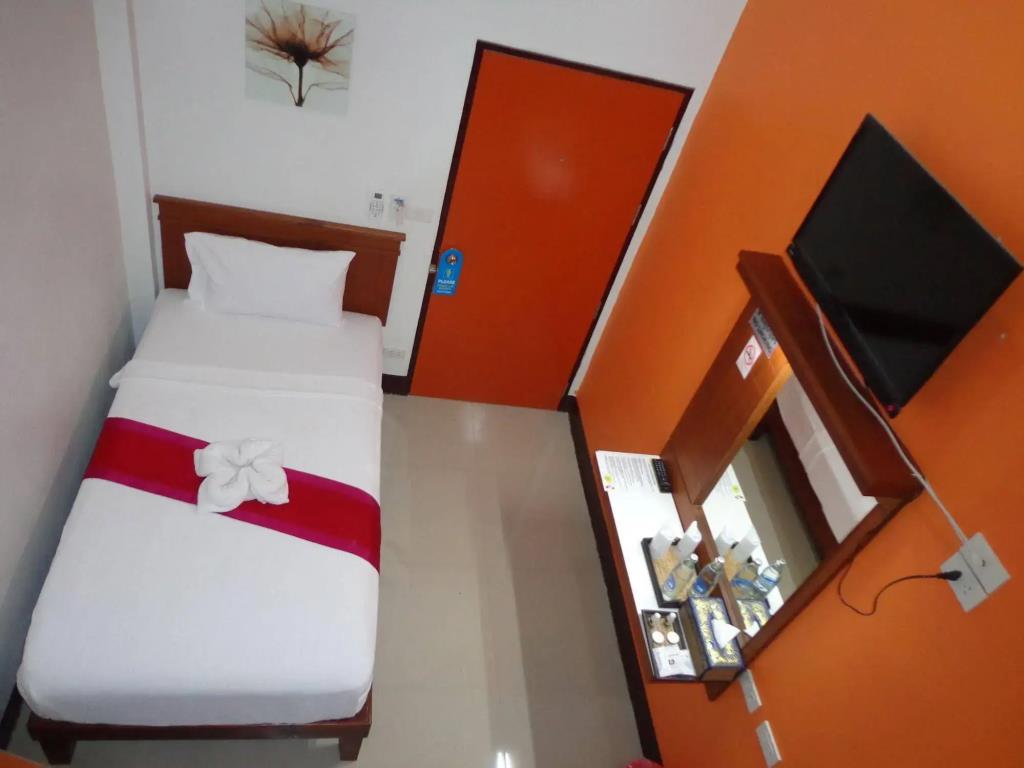 First & Frang Hotel 2*